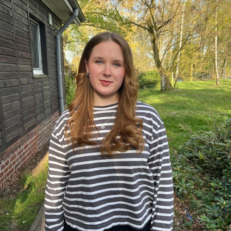 c8009a35 aa21 47f9 985b b3ab747c8fd2